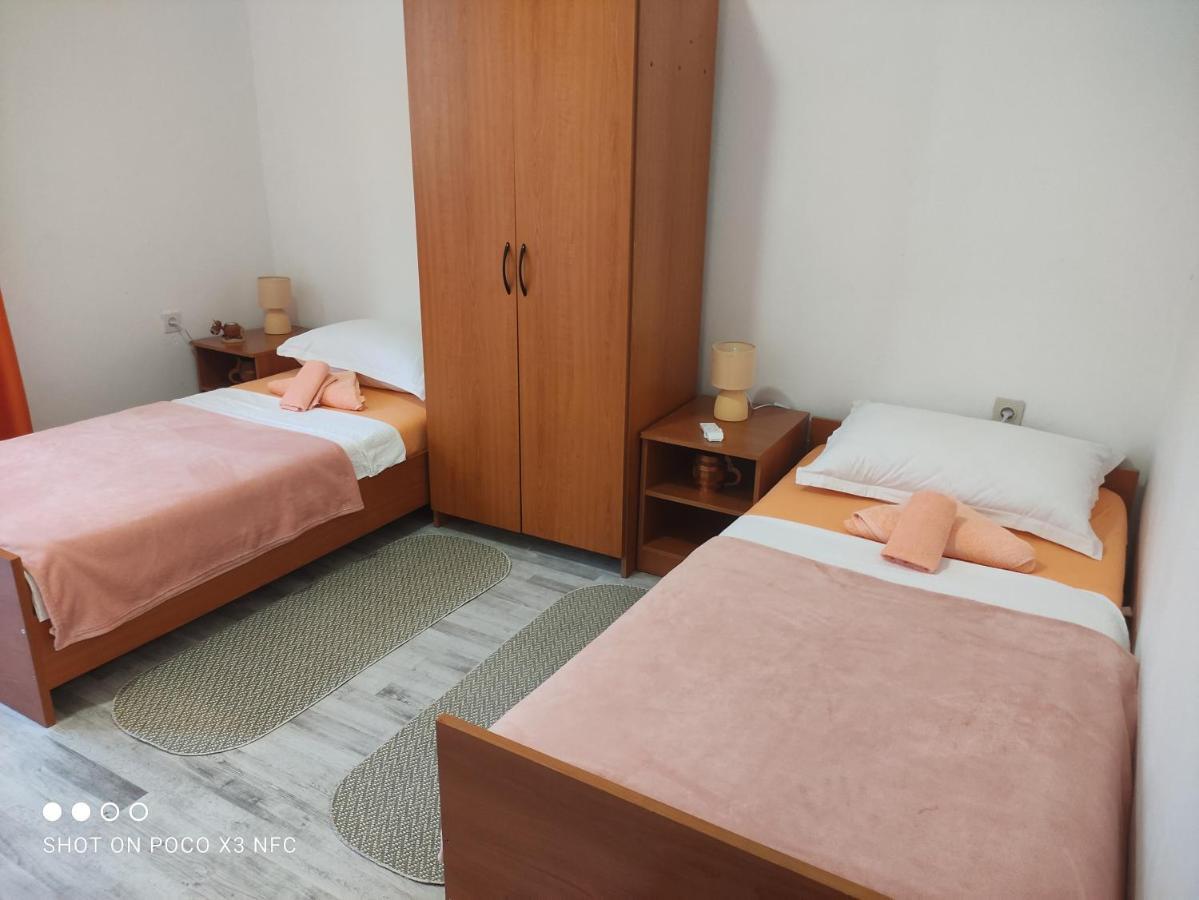 Apartmani Lana Шибеник Экстерьер фото